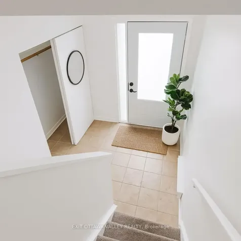 10 Charles Street Arnprior ON K7S 1A7