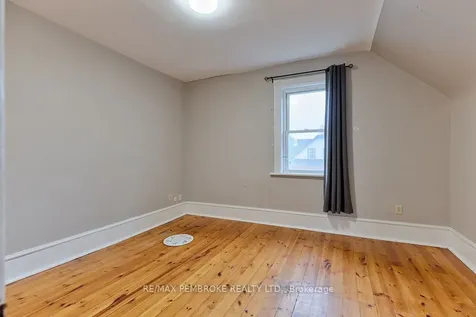 131 Bonnechere Street W Bonnechere Valley ON K0J 1T0