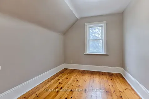 131 Bonnechere Street W Bonnechere Valley ON K0J 1T0