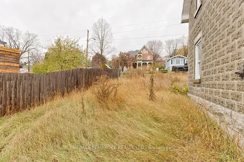 131 Bonnechere Street W Bonnechere Valley ON K0J 1T0