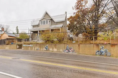 131 Bonnechere Street W Bonnechere Valley ON K0J 1T0