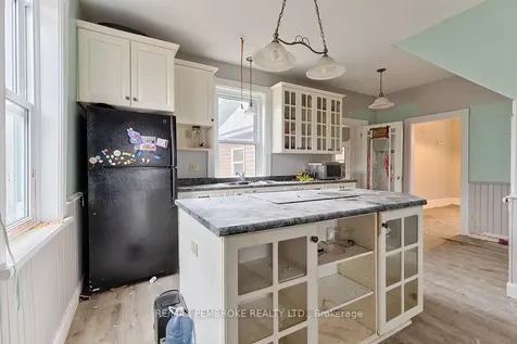 131 Bonnechere Street W Bonnechere Valley ON K0J 1T0