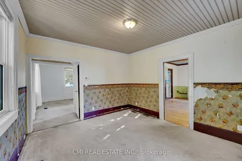 27 Wellington Street Asphodel-norwood ON K0L 2V0