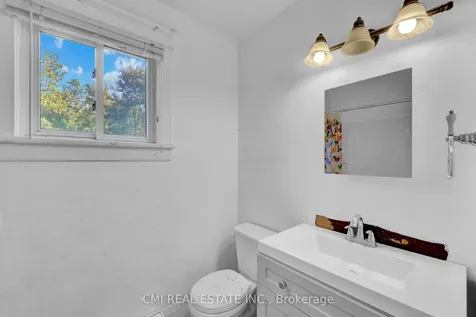 27 Wellington Street Asphodel-norwood ON K0L 2V0