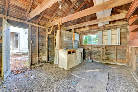 27 Wellington Street Asphodel-norwood ON K0L 2V0