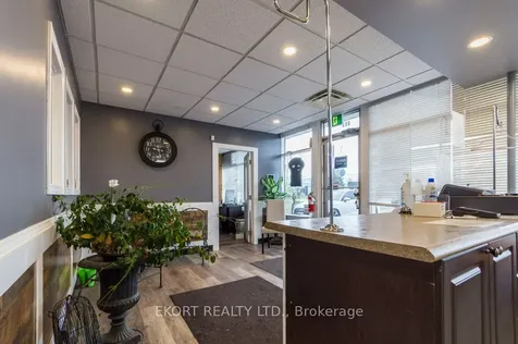 112 College Street W Belleville ON K8P 2G5