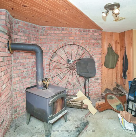 1920 Melwood Road Adelaide Metcalfe ON N7G 3H5