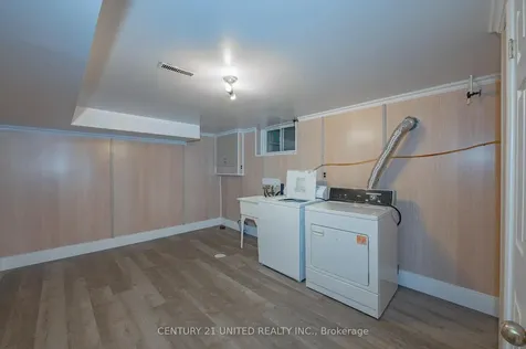 835 Barnardo Avenue Peterborough ON K9H 5W1