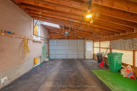 835 Barnardo Avenue Peterborough ON K9H 5W1