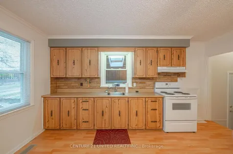835 Barnardo Avenue Peterborough ON K9H 5W1