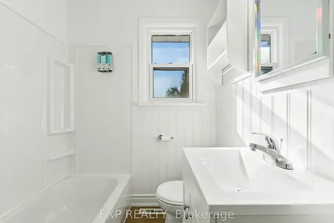 16 Valleyview Crescent Belleville ON K8P 3G1