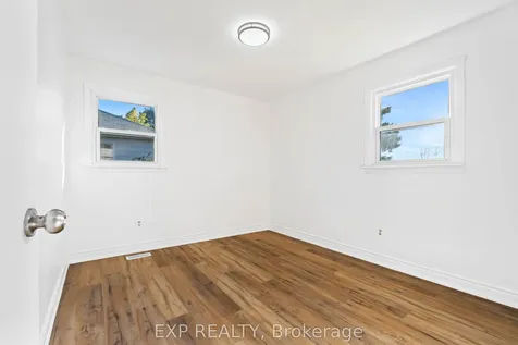 16 Valleyview Crescent Belleville ON K8P 3G1