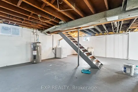 16 Valleyview Crescent Belleville ON K8P 3G1