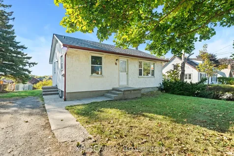 16 Valleyview Crescent Belleville ON K8P 3G1