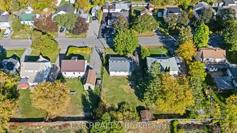 16 Valleyview Crescent Belleville ON K8P 3G1