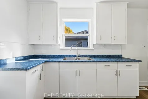 16 Valleyview Crescent Belleville ON K8P 3G1