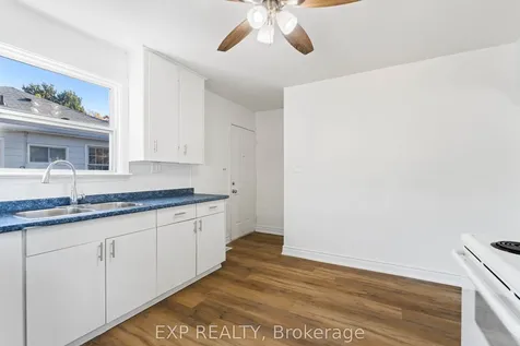 16 Valleyview Crescent Belleville ON K8P 3G1