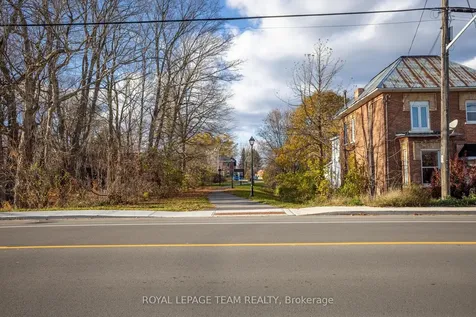 31 Daniel Street N Arnprior ON K7S 2K6