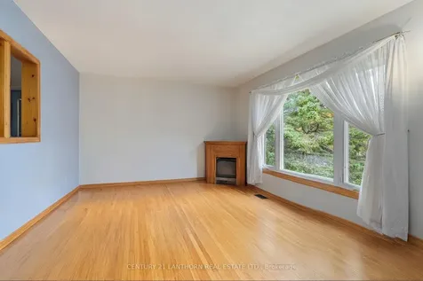 4 Highview Crescent Belleville ON K8P 3G4