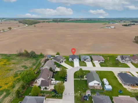 13 Jonathan Crescent South Bruce ON N0G 2J0