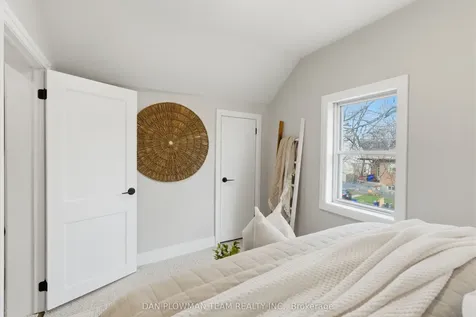 2 Wickett Street Belleville ON K8P 3W6