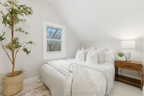 2 Wickett Street Belleville ON K8P 3W6