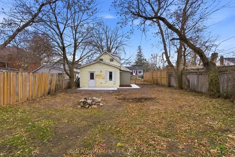 2 Wickett Street Belleville ON K8P 3W6