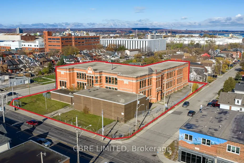 601 Barton Street E Hamilton ON L8L 2Z8