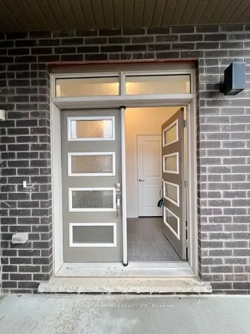 18 Whitton Drive Brant ON N3L 0L1