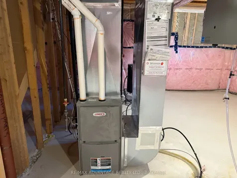 18 Whitton Drive Brant ON N3L 0L1