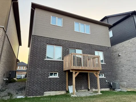 18 Whitton Drive Brant ON N3L 0L1