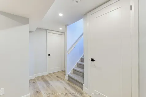 242 East 28th Street Hamilton ON L8V 3J1
