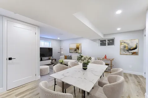 242 East 28th Street Hamilton ON L8V 3J1