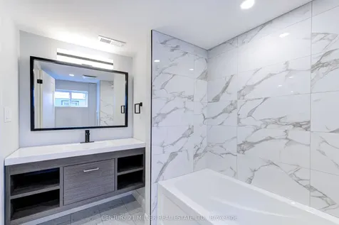 242 East 28th Street Hamilton ON L8V 3J1