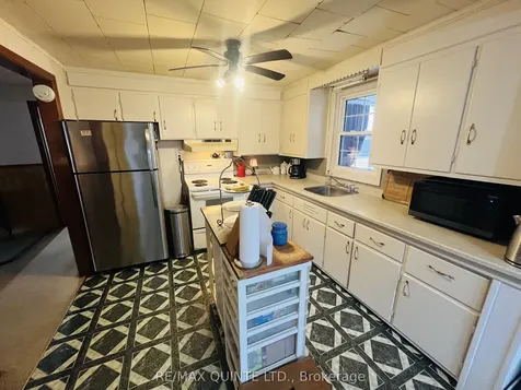 369 Casey Road Belleville ON K8N 4Z6