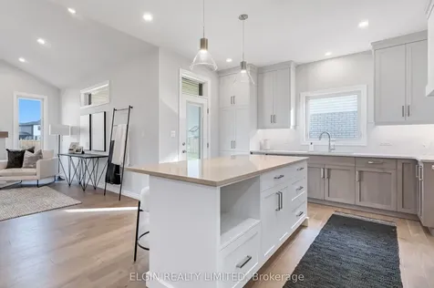 8 Hartland Circle St. Thomas ON N5R 0P2