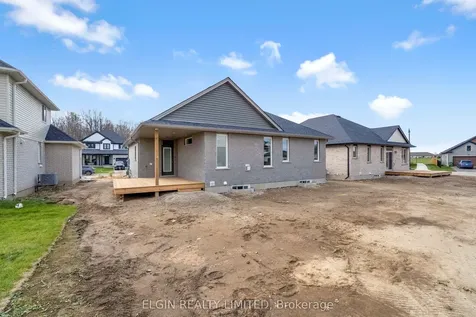 8 Hartland Circle St. Thomas ON N5R 0P2