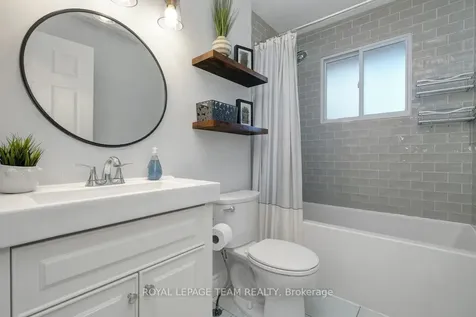 491 Lake Avenue E Beckwith ON K7C 3S7