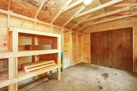 491 Lake Avenue E Beckwith ON K7C 3S7