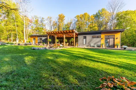 1592 Buckslide Road Algonquin Highlands ON K0M 1S0