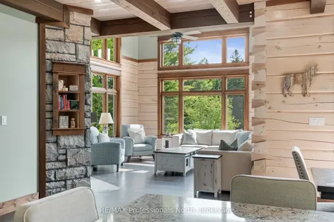 203 Bonnell Road Bracebridge ON P1L 0M1