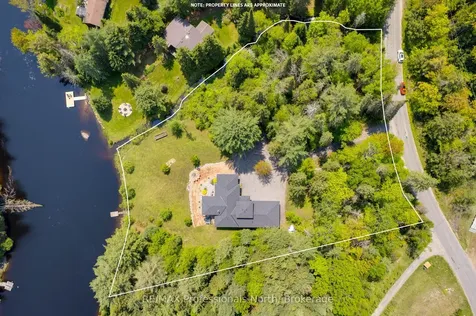 203 Bonnell Road Bracebridge ON P1L 0M1