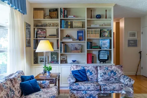 15 Southwood Crescent Belleville ON K8N 1X4