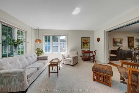 15 Southwood Crescent Belleville ON K8N 1X4