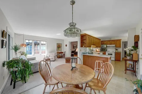 15 Southwood Crescent Belleville ON K8N 1X4