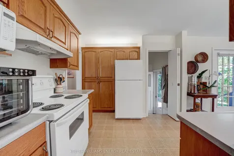 15 Southwood Crescent Belleville ON K8N 1X4