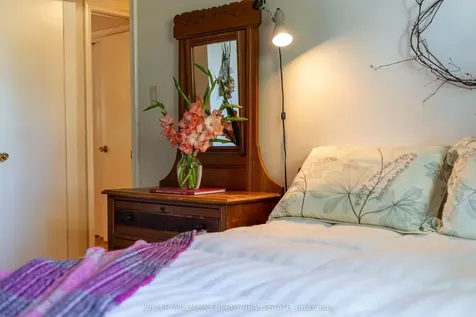 15 Southwood Crescent Belleville ON K8N 1X4