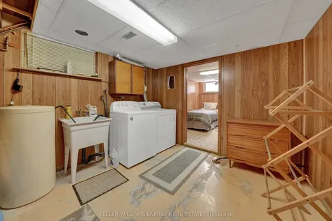 15 Southwood Crescent Belleville ON K8N 1X4