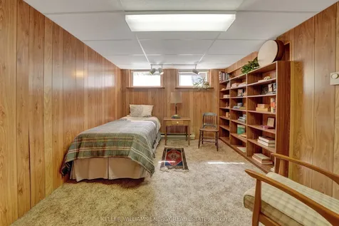 15 Southwood Crescent Belleville ON K8N 1X4