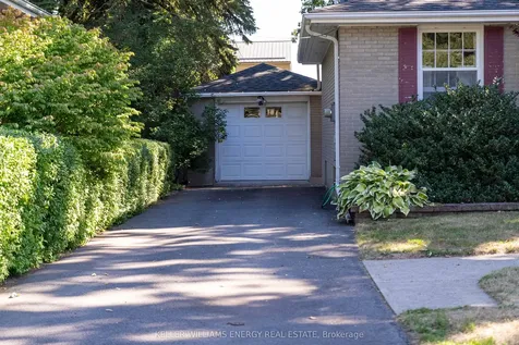 15 Southwood Crescent Belleville ON K8N 1X4